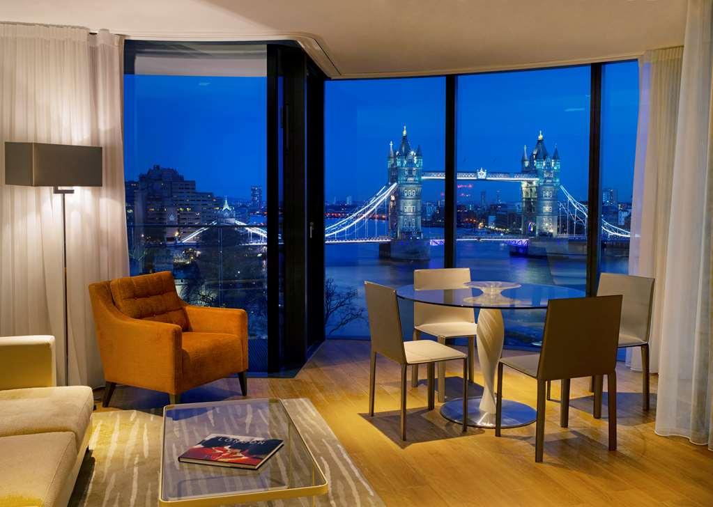 Cheval Three Quays At The Tower Of Apartahotel
