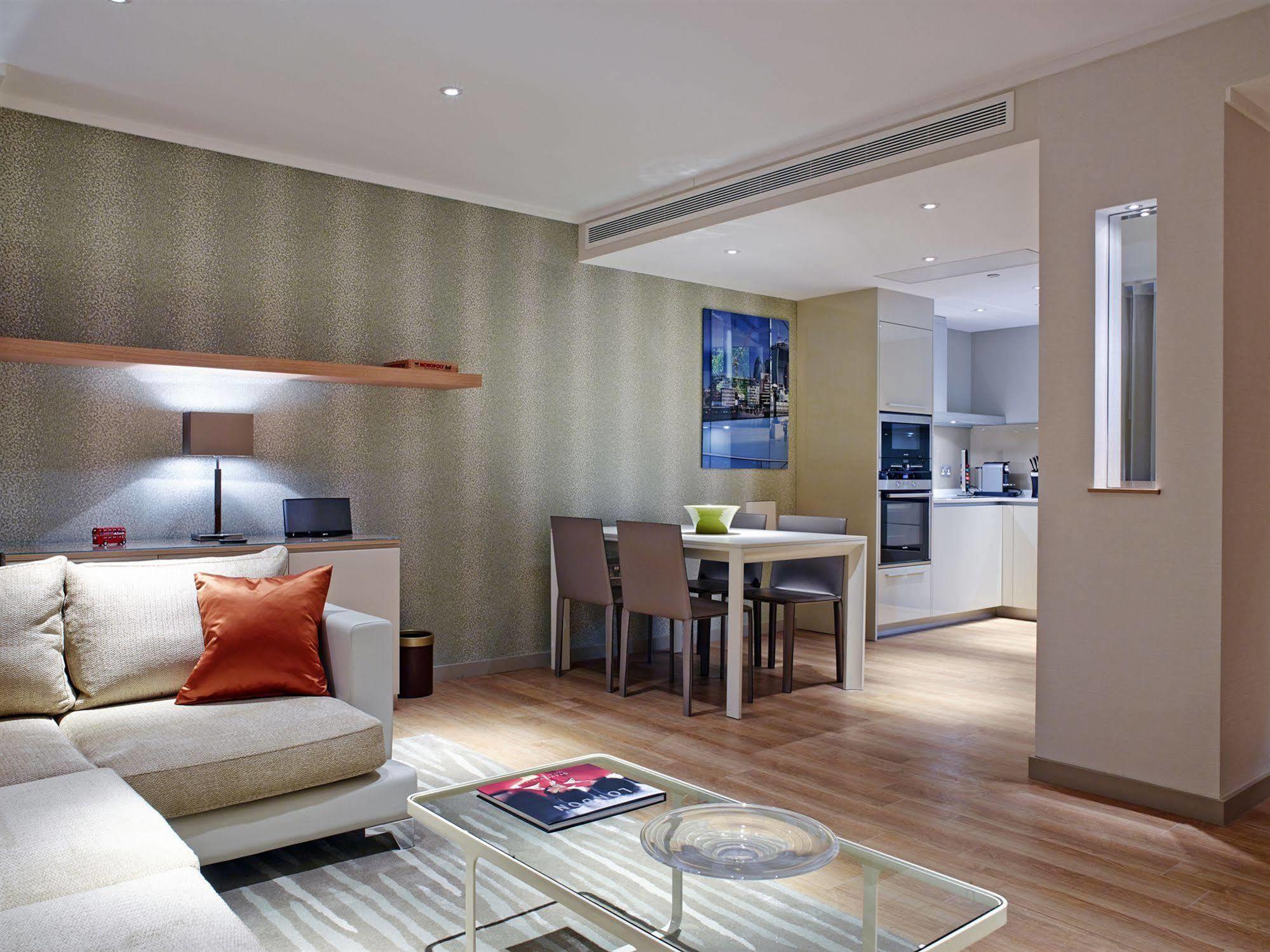 Apartahotel Cheval Three Quays At The Tower Of 5*