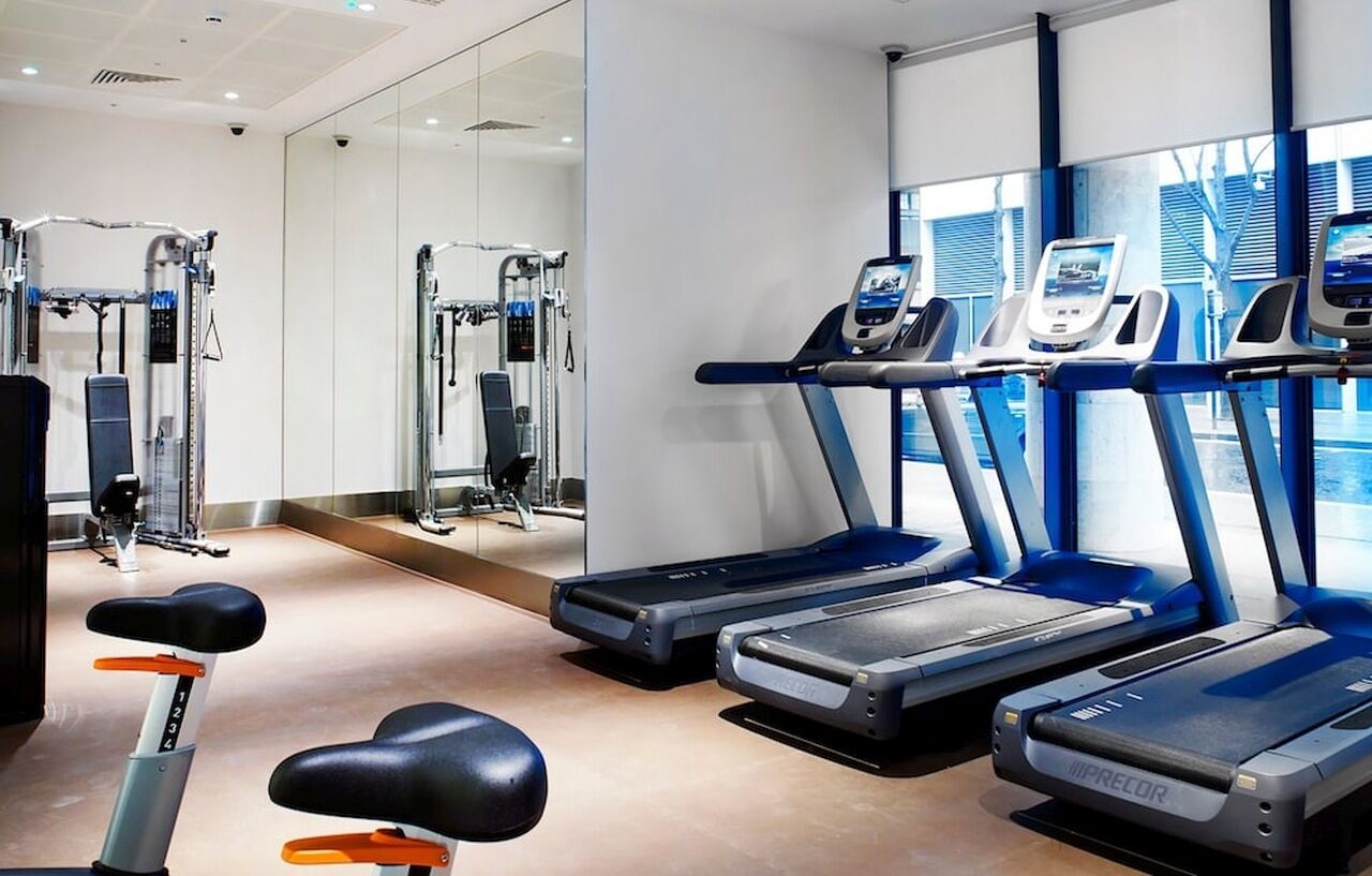 Apartahotel Cheval Three Quays At The Tower Of